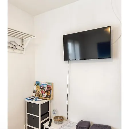 Des Palmiers, 3, Lit Double בית אירוח *