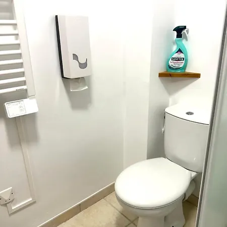 Des Palmiers, 3, Lit Double